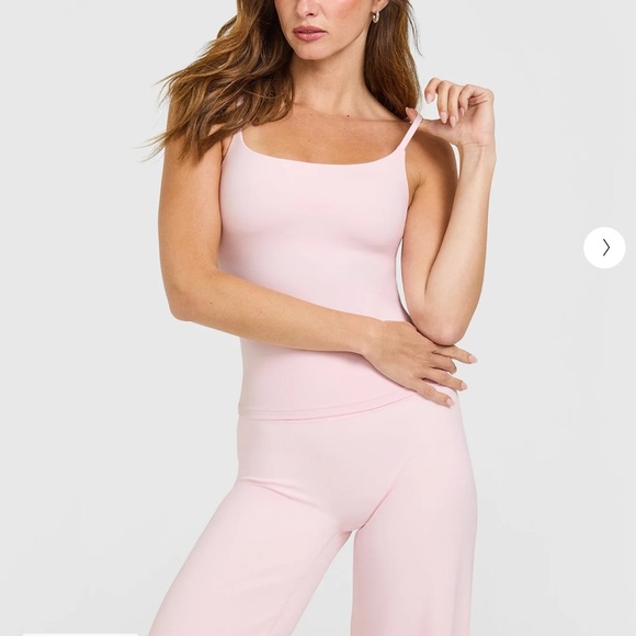 SOFTMOTION™ STRAPPY VEST WITH BUILT IN BRA SHELF WITH GREY LOGO BALLET PINK - Picture 1 of 3